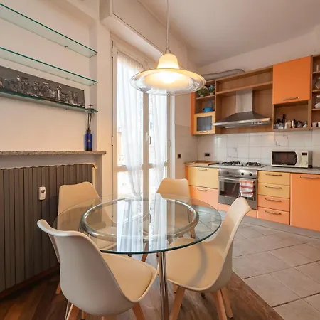 Apartment Xenia - Two-room With Terrace In Fondazione Prada